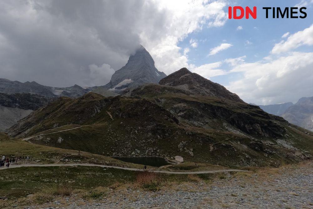 Serunya Bertualang di Gunung Cokelat Toblerone, Matterhoern!