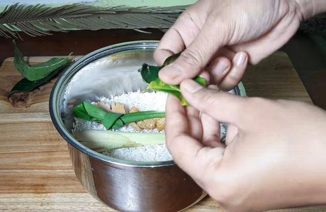 gambar bahan-bahan untuk membuat nasi uduk (youtube.com/Ceceromed Kitchen)