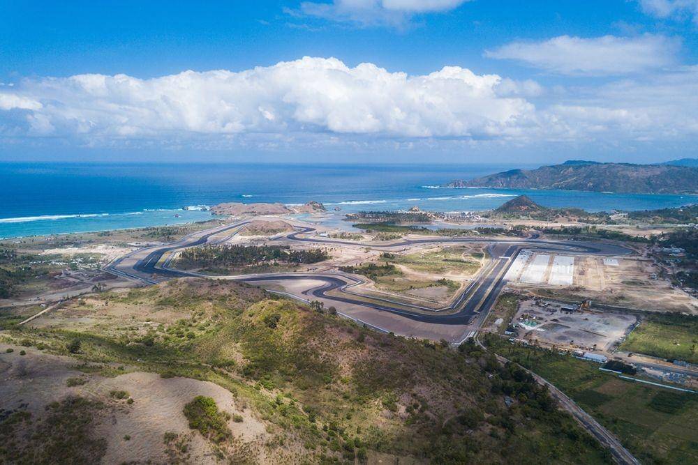 Potret Sirkuit Internasional Mandalika (indonesia.travel)