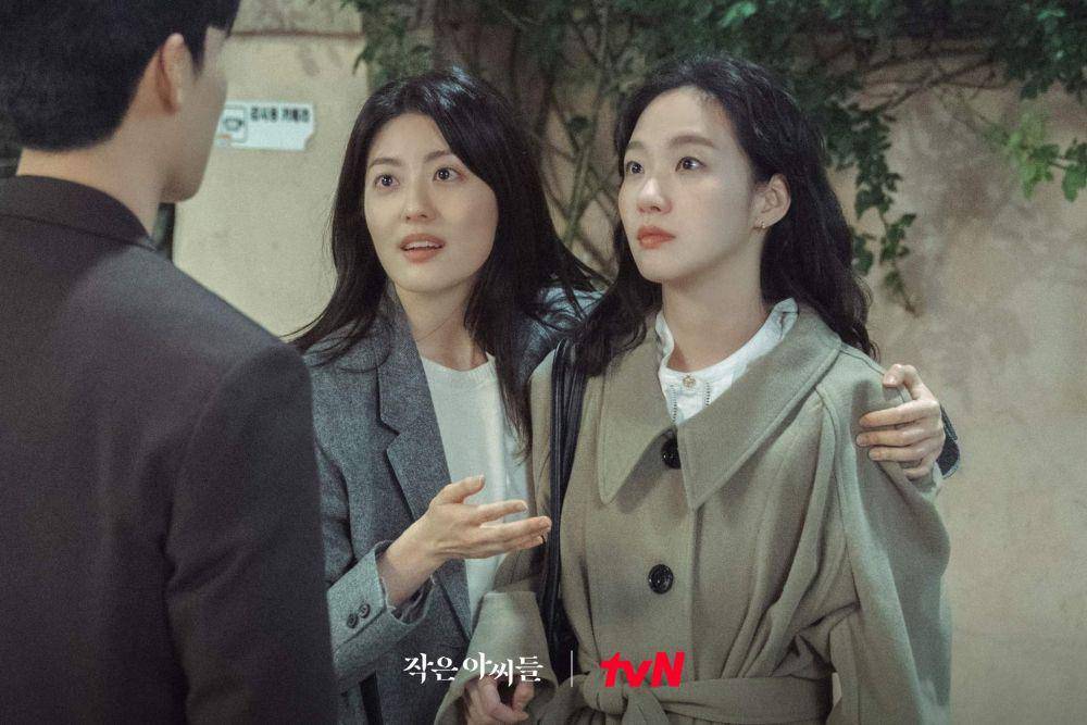 Nam Ji Hyun dan Kim Go Eun di Little Women (instagram.com/tvn_drama)