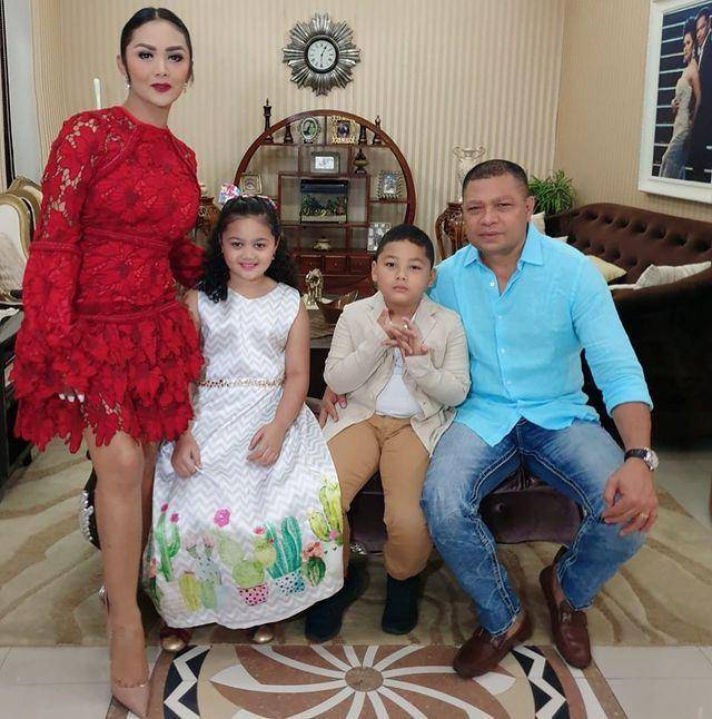 potret Krisdayanti (instagram.com/krisdayantilemos)