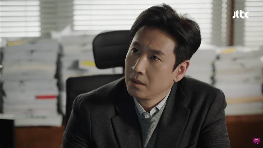 Lee Sun Kyun di drama Diary of a Prosecutor (youtube.com/JTBC Drama)