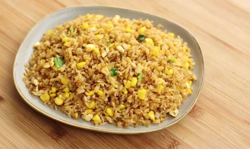 nasi goreng telur (youtube.com/Devina Hermawan)