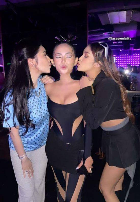 potret ultah ke-27 Rachel Vennya (instagram.com/ricaandriani)
