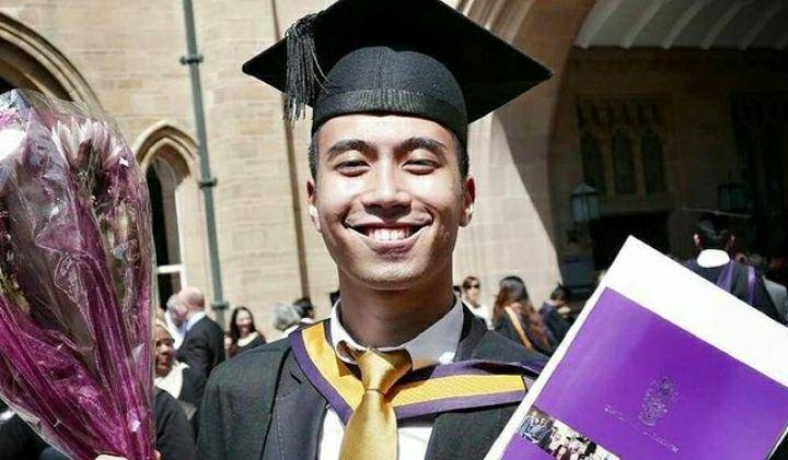 Potret Vidi Aldiano saat wisuda (Instagram.com/vidialdiano)
