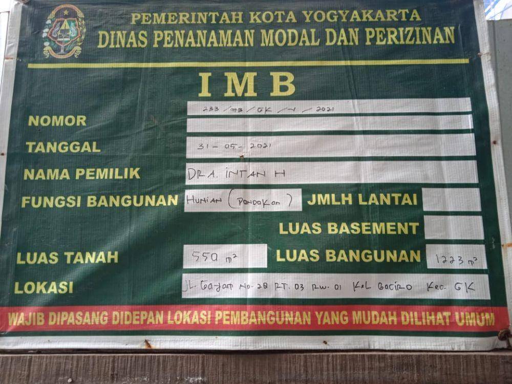 Proses pembangunan proyek gedung di Jalan Gayam Yogyakarta yang diperiksa oleh KPK, Senin (26/9/2022)/Jogja Corruption Watch