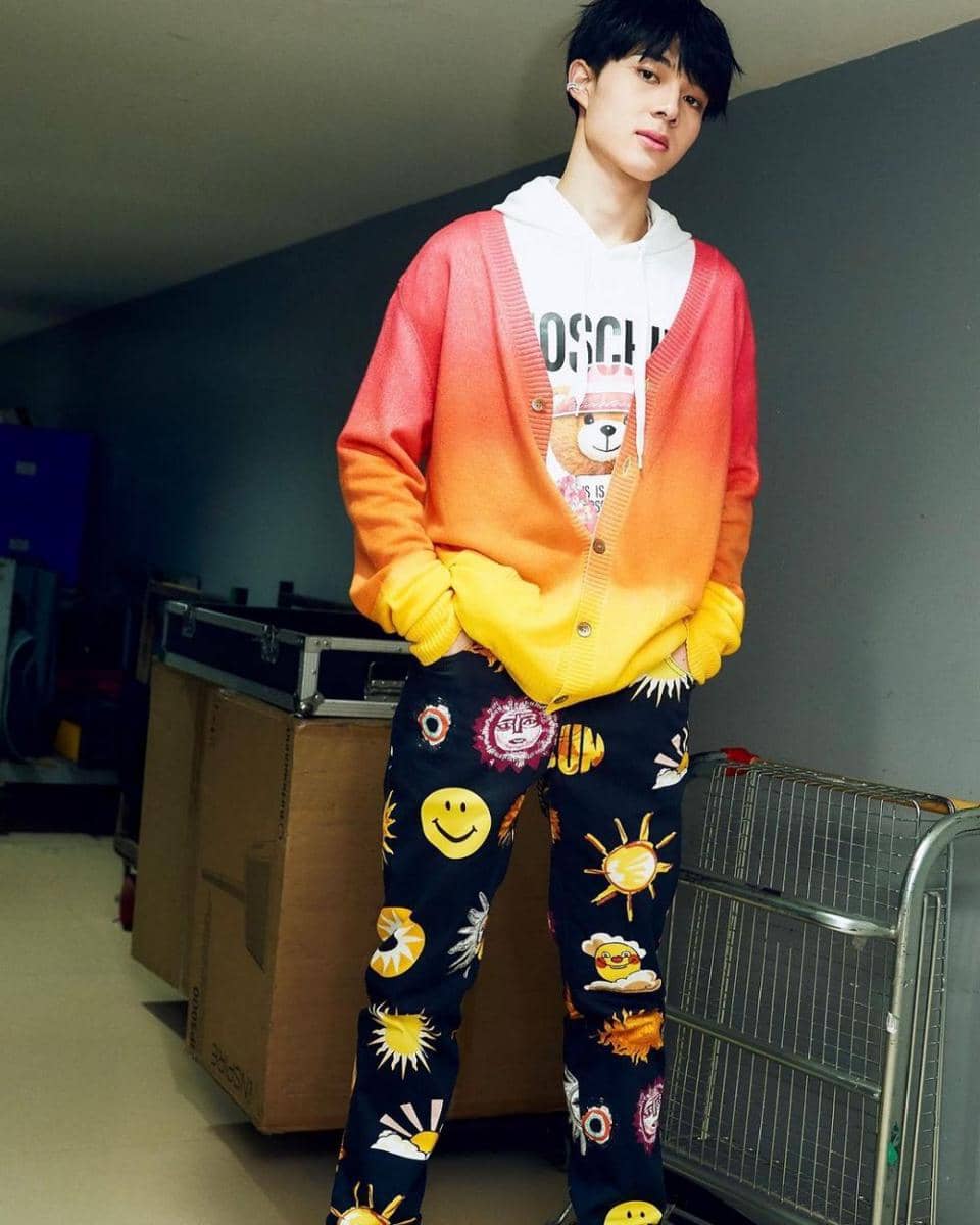 style outwear ala Nunew Chawarin  (instagram.com/new_cwr)