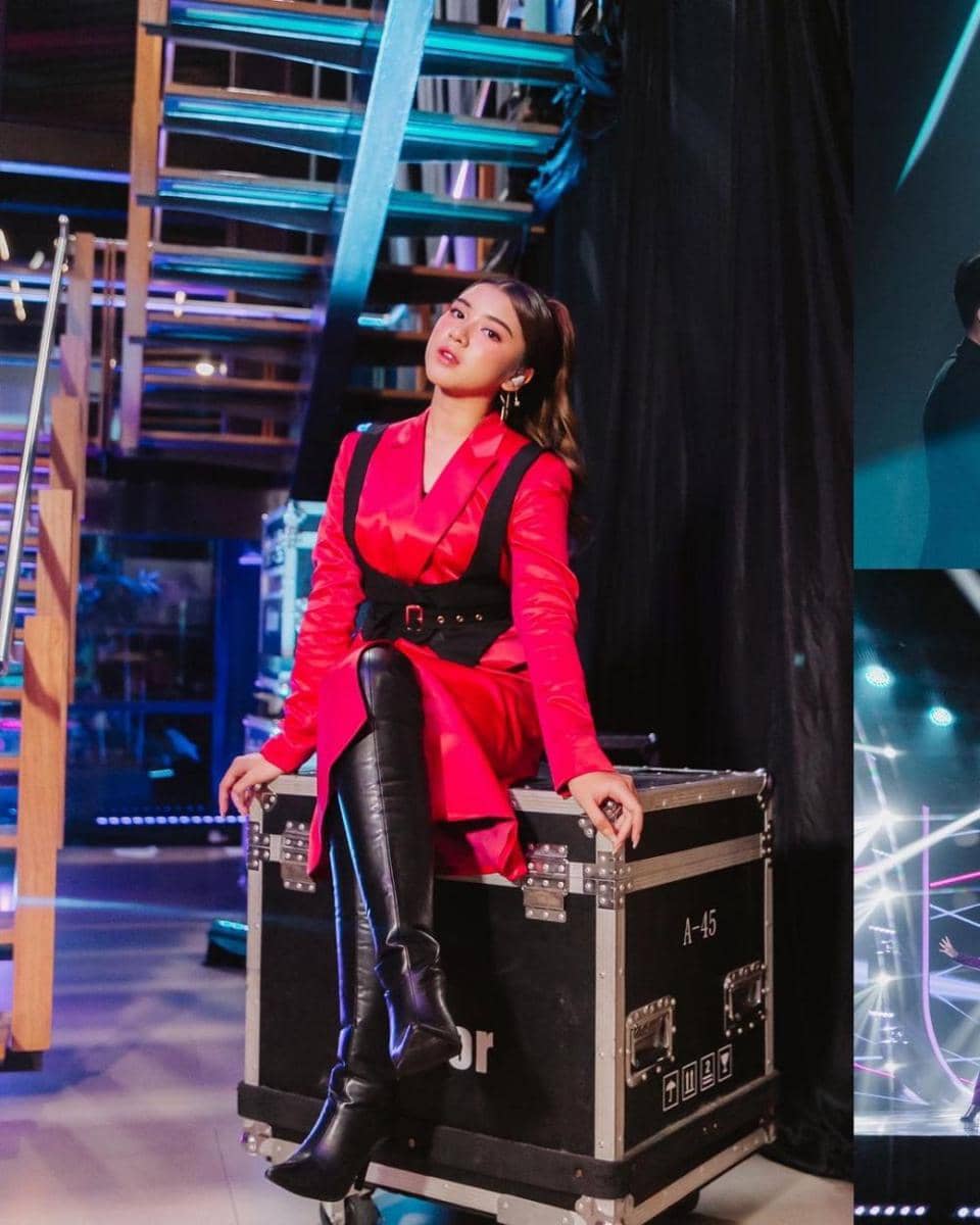 Outfit bernuansa pink ala Tiara Andini (instagram.com/tiaraandini)