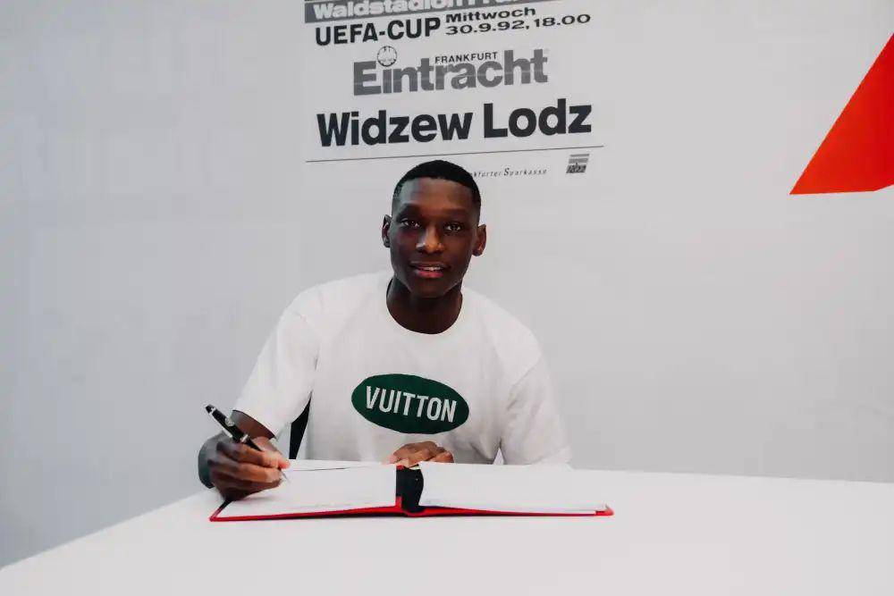 Randal Kolo Muani (en.eintracht.de)