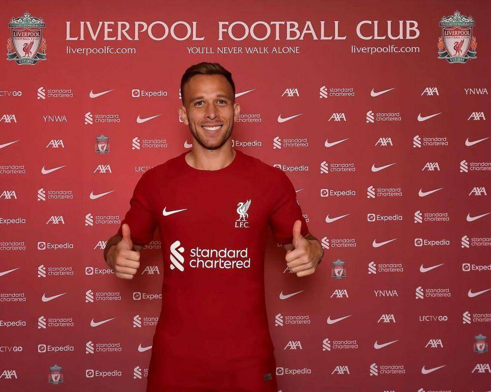 Arthur Melo saat diperkenalkan Liverpool. (twitter.com/arthurhromelo)