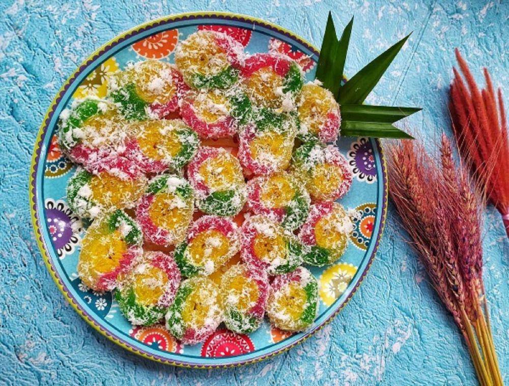 ilustrasi kue kacamata warna-warni (instagram.com/nisaurrizki)
