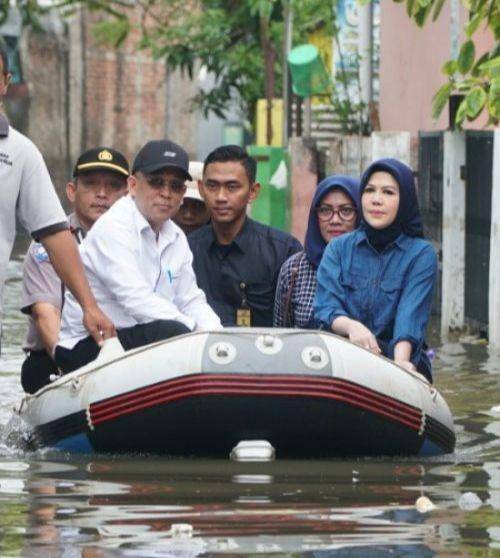 Web resmi Intan Fauzi