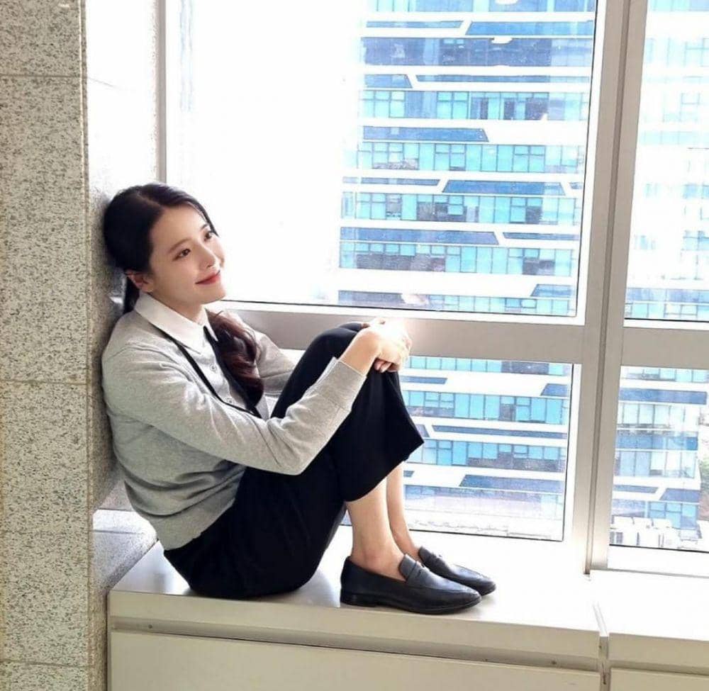 Jung Shin Hye di drama Crazy Love (instagram.com/bonheur_sinhye_may)