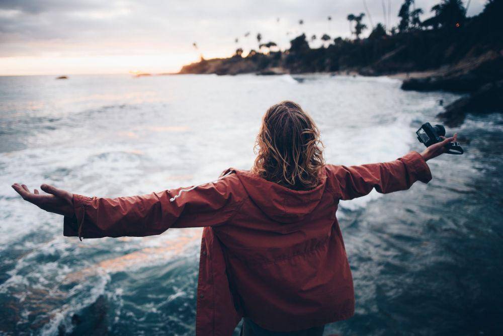 ilustrasi hidup dalam kendali (unsplash.com/Nathan McBride)