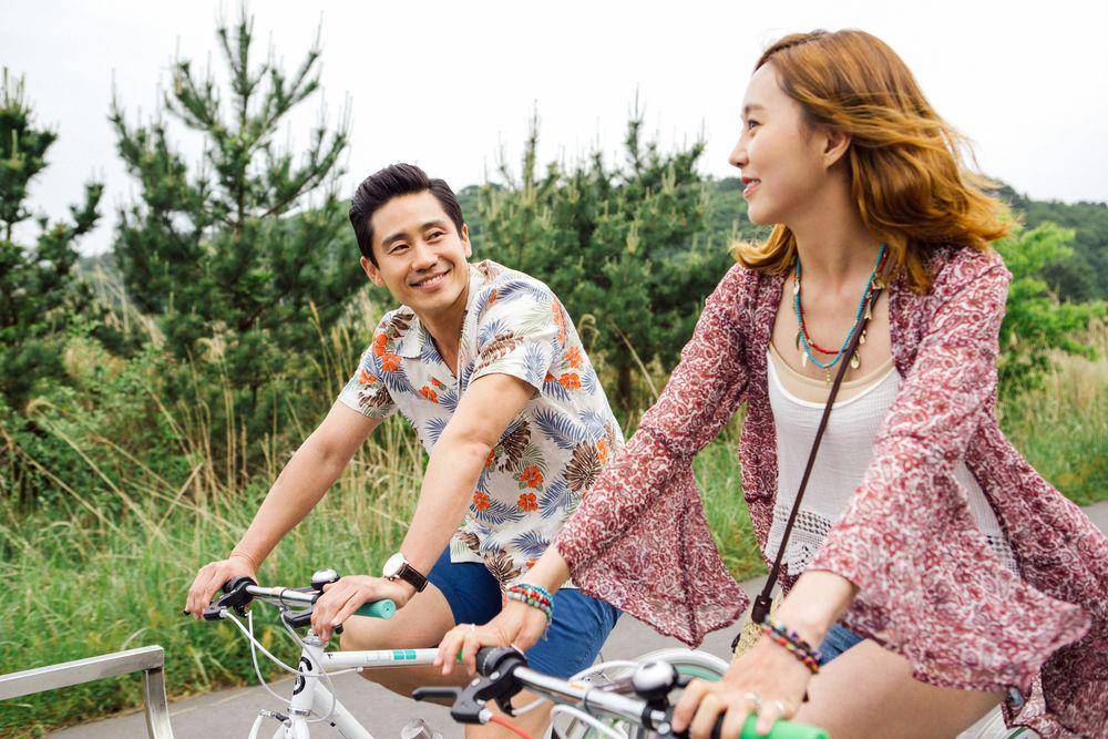 Shin Ha Kyun dan Yoo Da In di Detour (dok. M-Line/Detour)