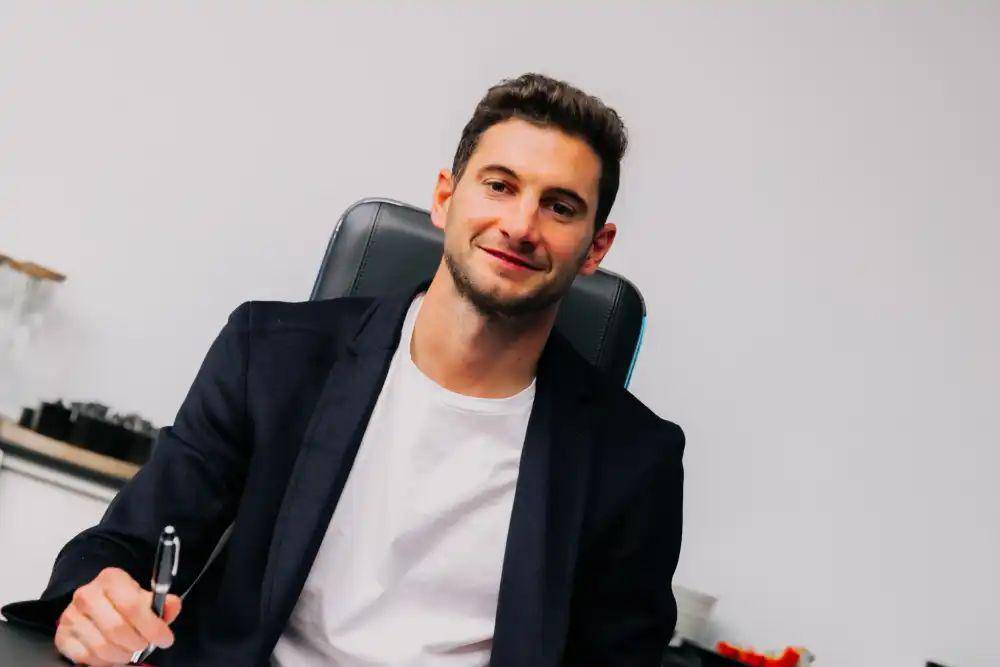Lucas Alario (en.eintracht.de)