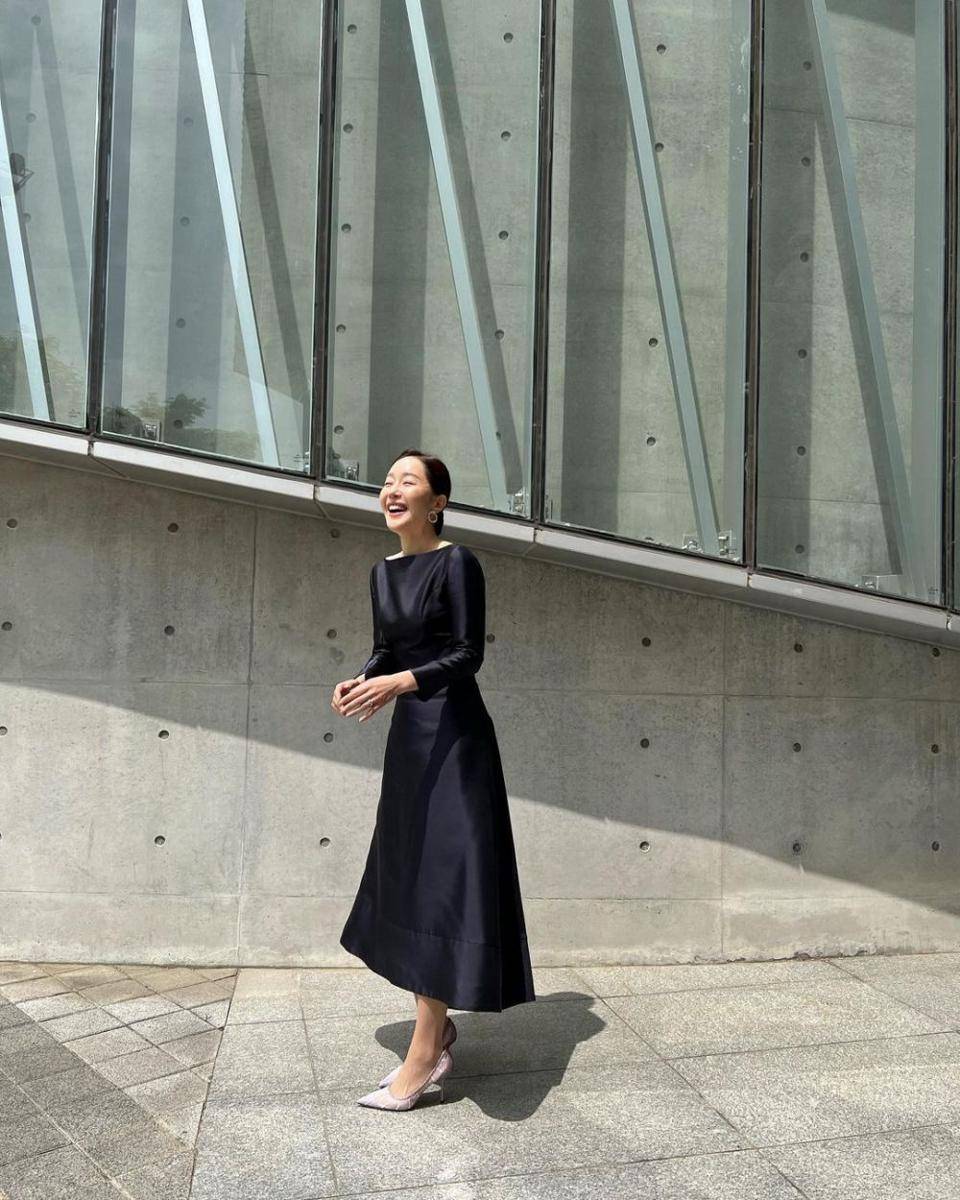 Uhm Ji Won di balik layar drakor Little Women (instagram.com/umjeewon)