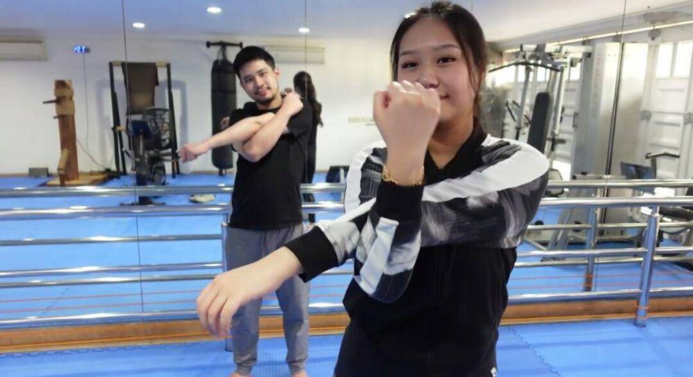 Sisca Kohl ajak Jess No Limit workout (youtube.com/Sisca Kohl)