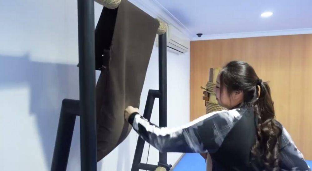Sisca Kohl ajak Jess No Limit workout (youtube.com/Sisca Kohl)