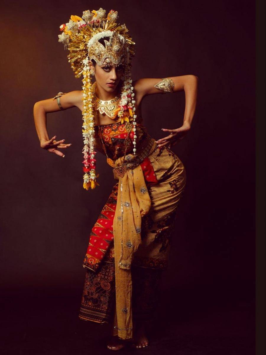 Potret Finalis Miss Grand International 2022 dalam Balutan Pakaian Tradisional Indonesia (Instagram.com/yuvrnt)