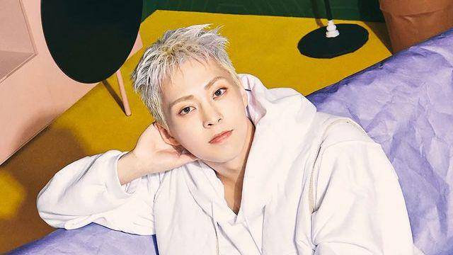 Xiumin EXO (instagram.com/EXO Official)