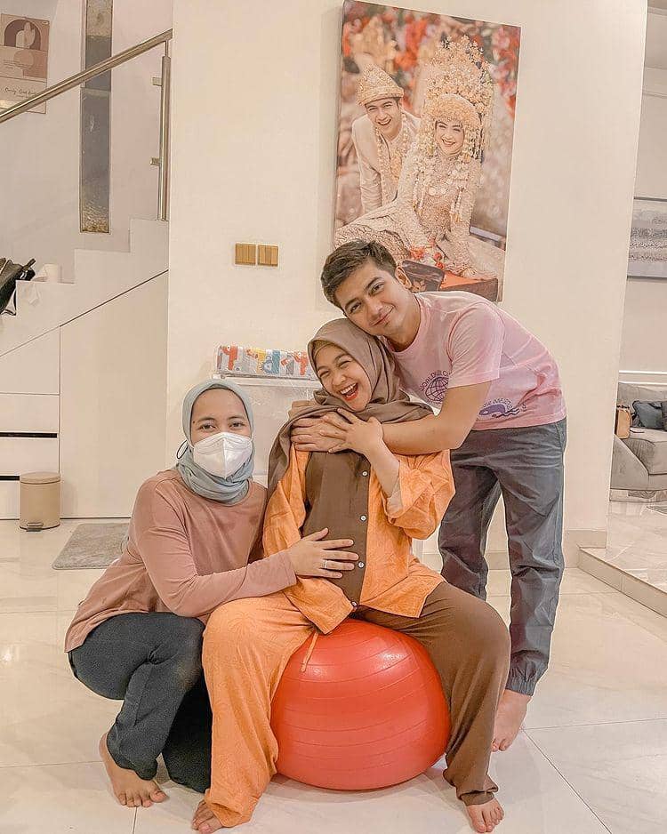 Ria Ricis dan Teuku Ryan (instagram.com/jamilatus.sadiyah)