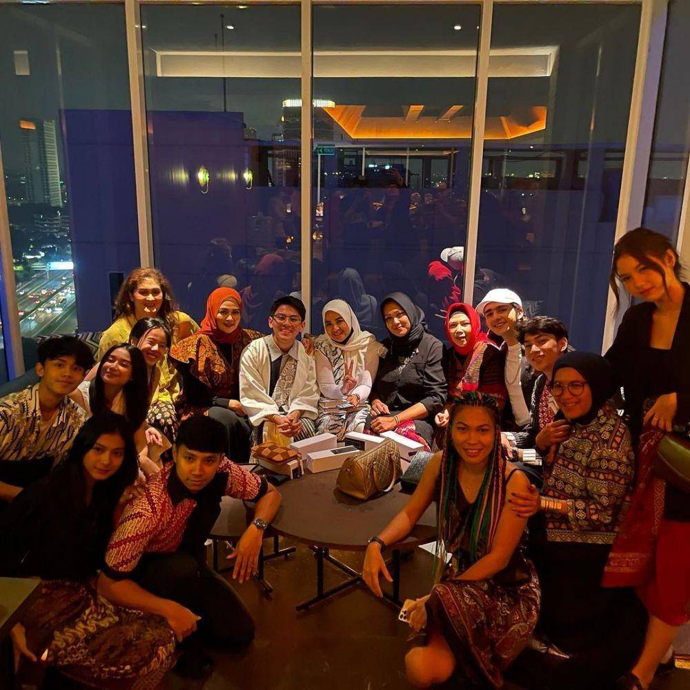 potret ultah ke-17 Rey Bong (instagram.com/emilianocortizo)