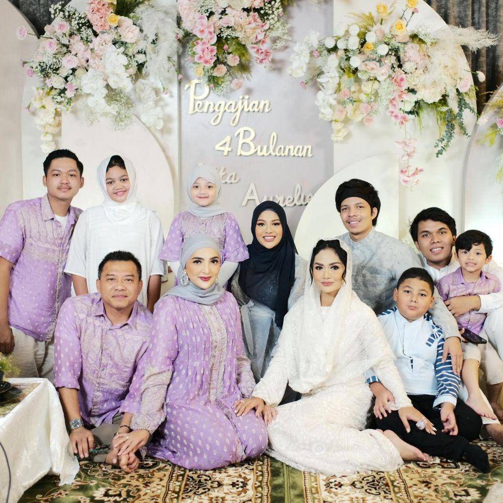 Krisdayanti di berbagai acara Aurel (Instagram.com/krisdayantilemos)
