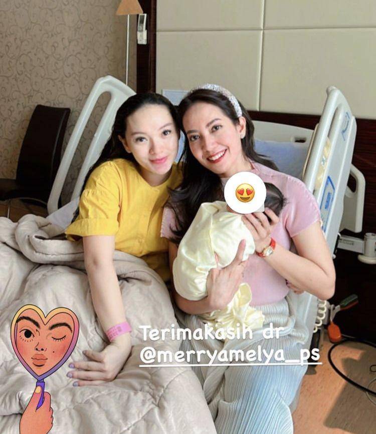 Zaskia Gotik melahirkan anak kedua (instagram.com/zaskia_gotix)