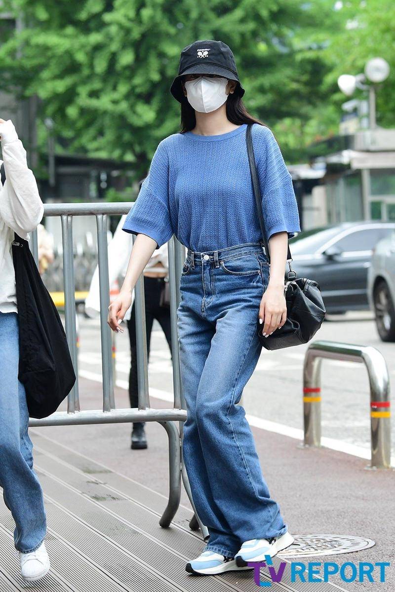 Jang Gyuri (twitter.com/Karinaa00480465)