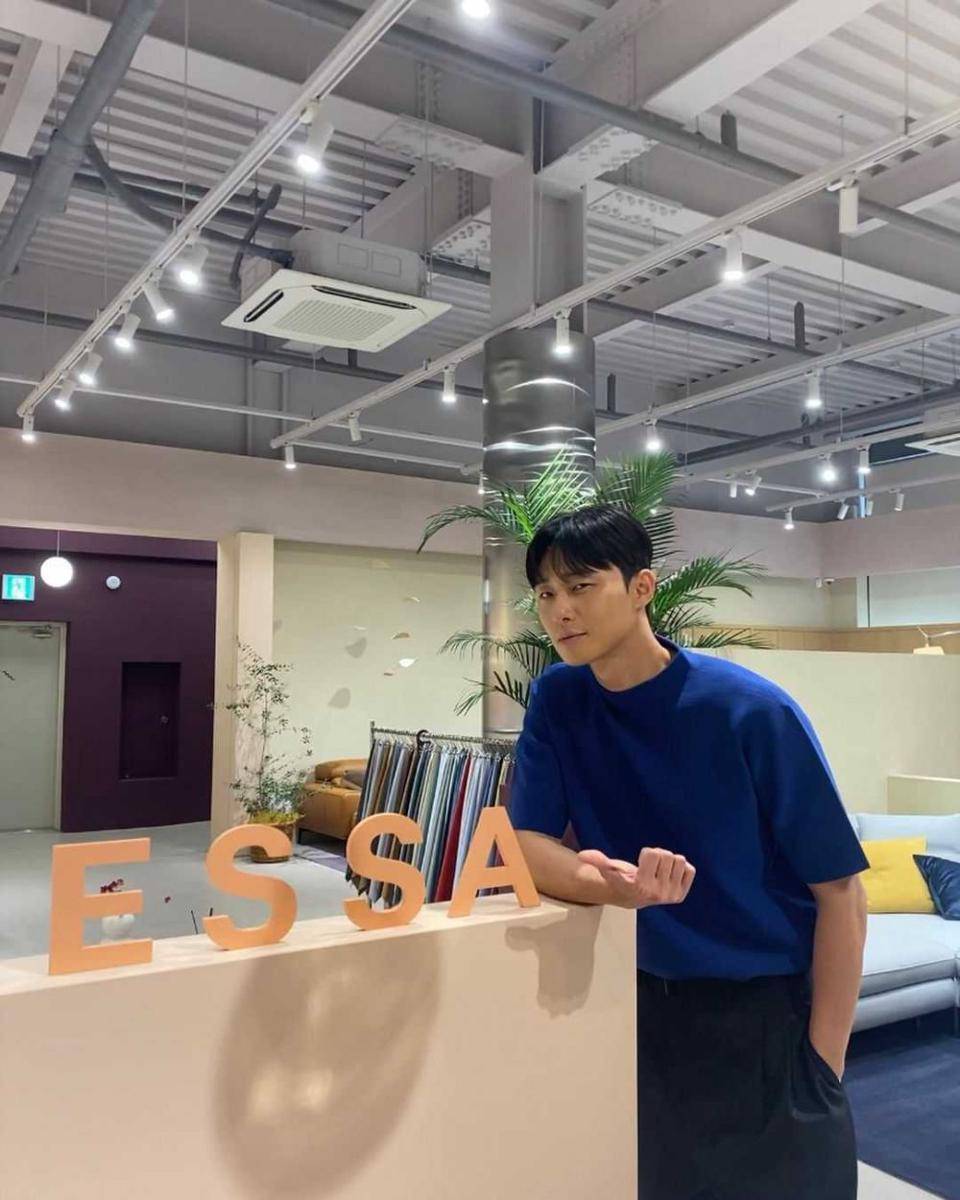 Park Seo Joon (instagram.com/bn_sj2013)