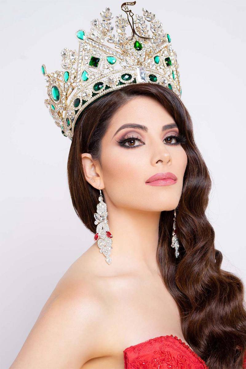 Andrea Radford (missgrandinternational.com)
