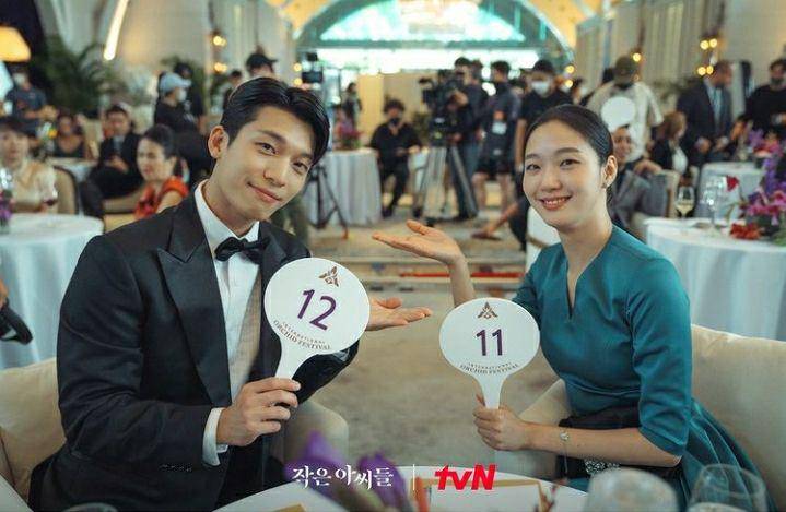 Wi Ha Joon dan Kim Go Eun di balik layar Little Women (instagram.com/tvn_drama)
