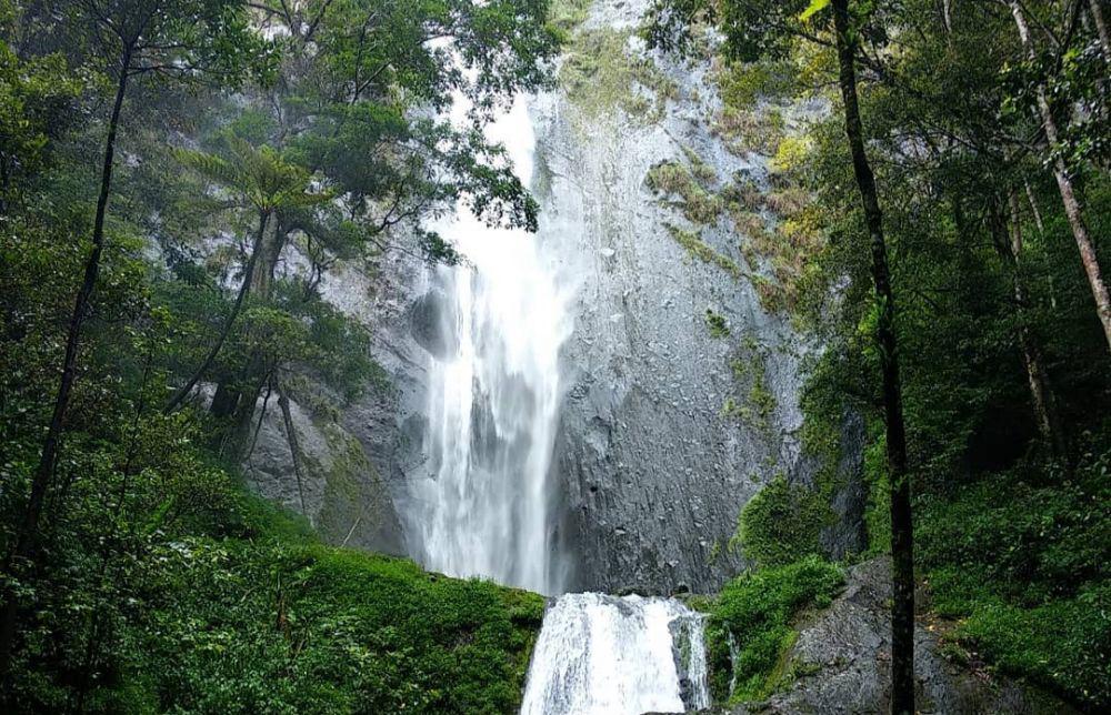 Info Wisata Air Terjun Dolo: Lokasi, Aktivitas, dan Tipsnya