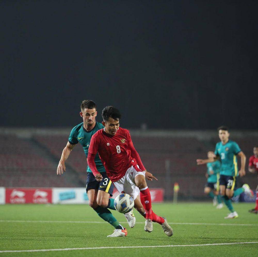 Aksi Witan Sulaeman saat membela Timnas Indonesia di lapangan. (instagram.com/witansulaiman_)