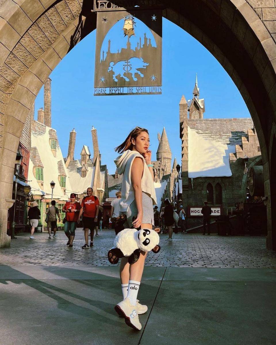 Bunga Citra Lestari berkunjung ke Universal Studios Hollywood. (instagram.com/bclsinclair)