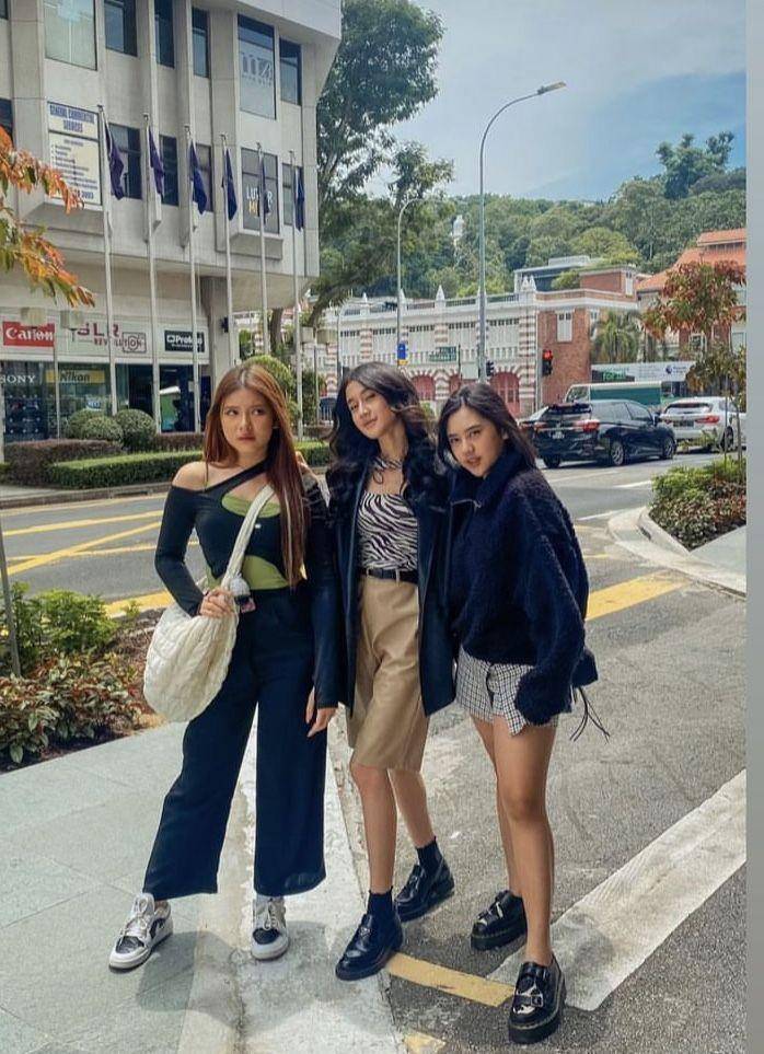 Tiara, Keisya dan Ziva waktu ke Singapura buat kerja bareng (instagram.com/zivamagnolia)