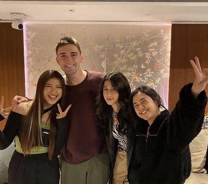 Tiara, Keisya dan Ziva waktu ke Singapura buat kerja bareng (instagram.com/zivamagnolia)
