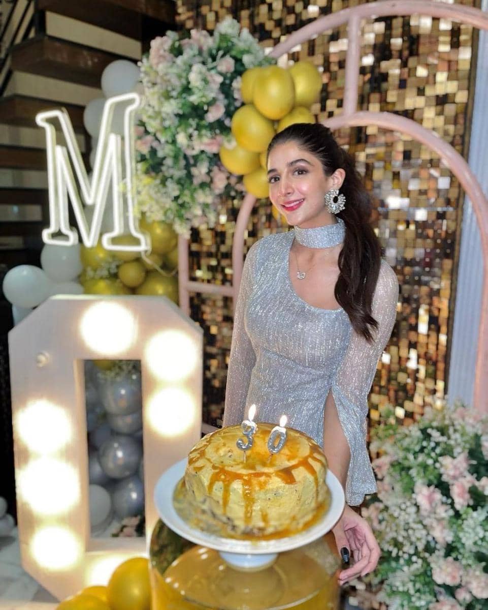 Mawra Hocane (instagram.com/mawrellous)