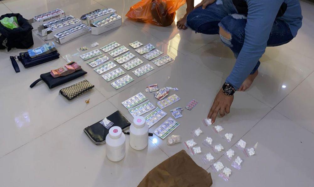 Polda Sulsel Tangkap Pasutri di Bone Pengedar Obat Psikotropika
