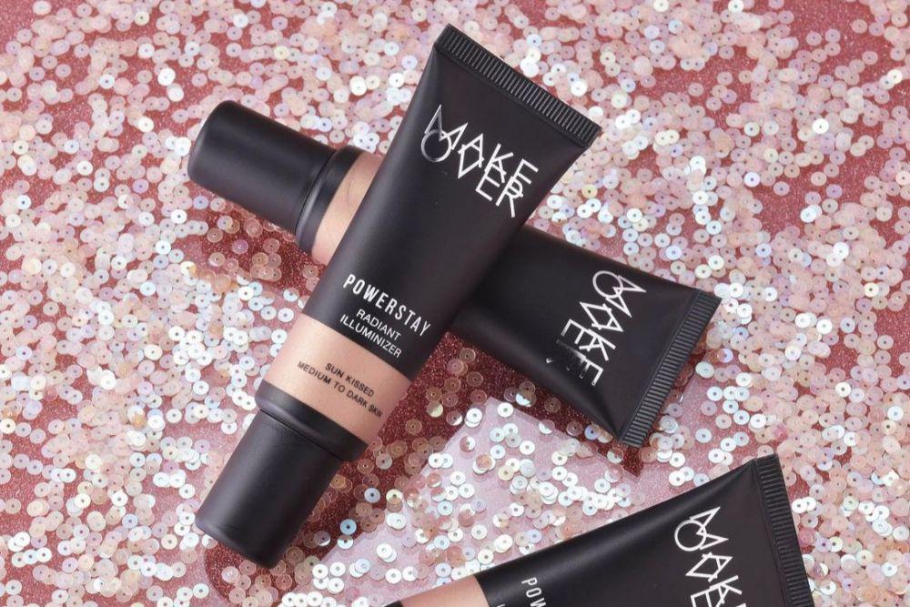 5 Rekomendasi Liquid Highlighter yang Bikin Wajah Glowing