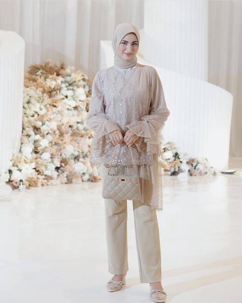 Selebgram Munira Agile (instagram.com/miraagile)