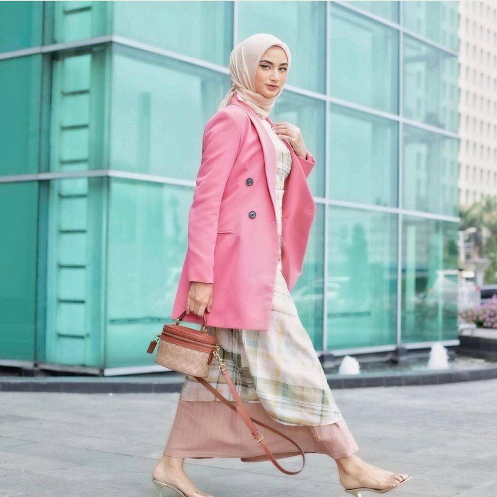 Selebgram Munira Agile (instagram.com/miraagile)