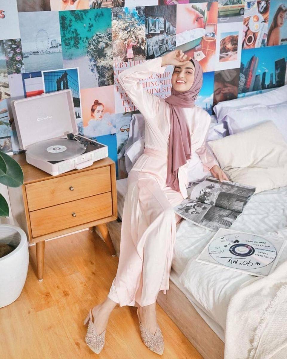 Selebgram Munira Agile (instagram.com/miraagile)