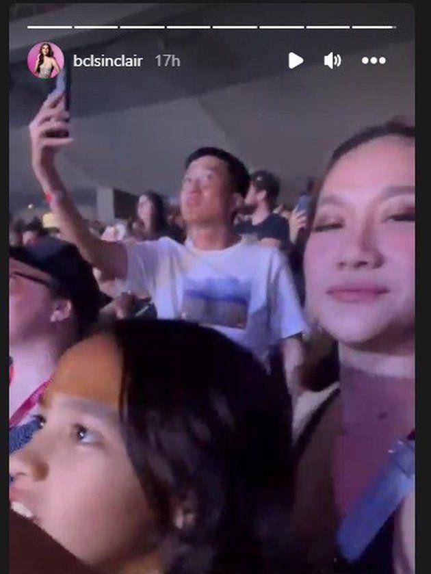 Bunga Citra Lestari nonton konser bersama anaknya. (instagram.com/bclsinclair)