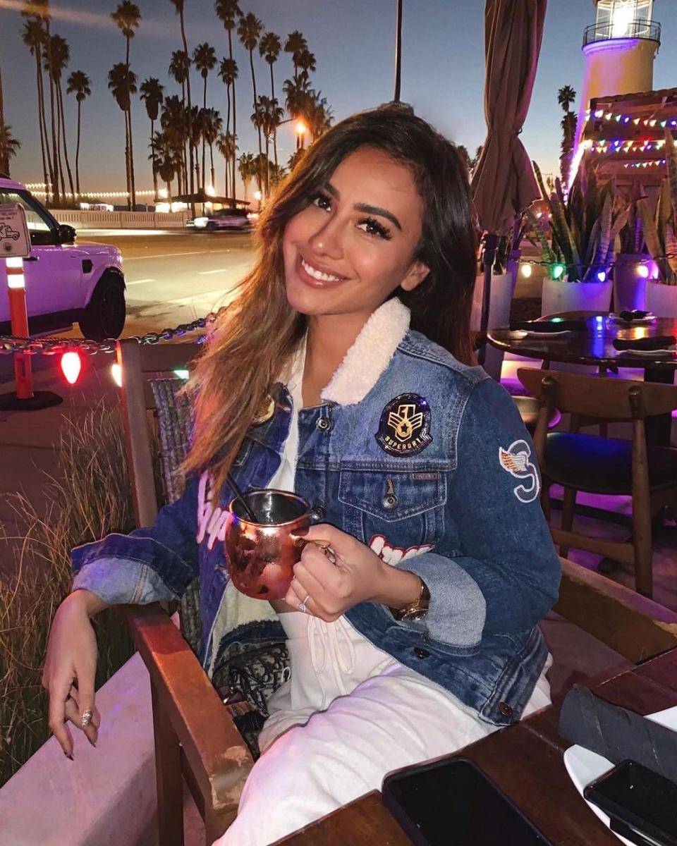 Karina Fariza Basrewan (Instagram.com/karinabasrewan)