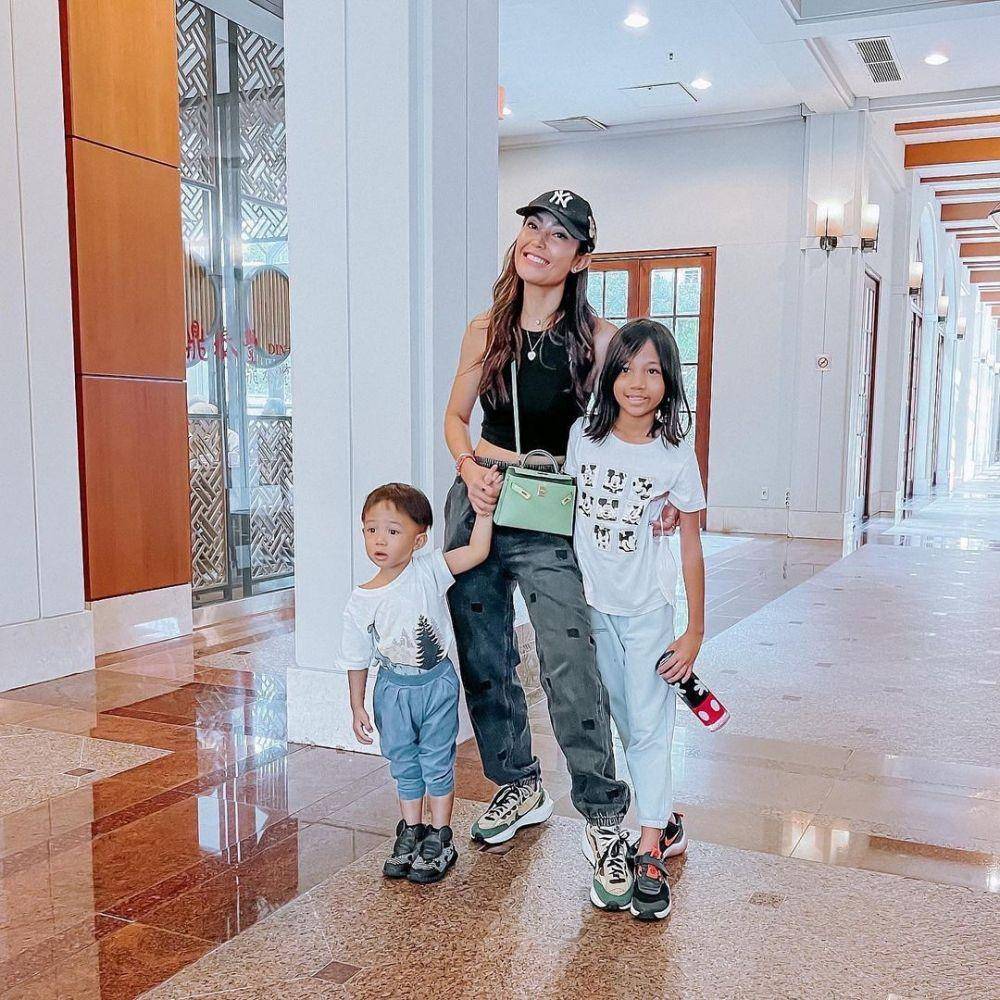 potret Ayu Dewi (instagram.com/mrsayudewi)