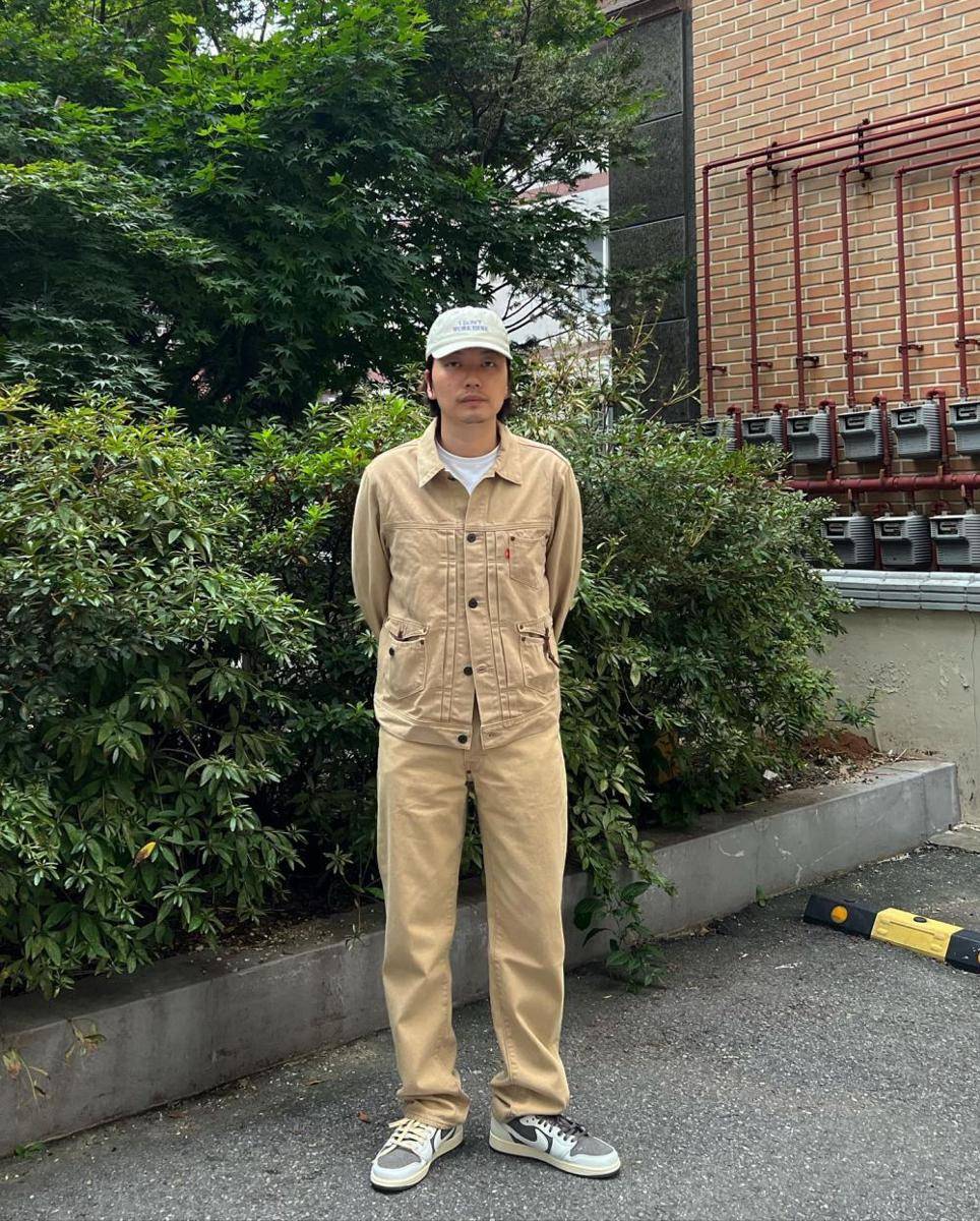 Lee Dong Hwi (instagram.com/dlehdgnl)