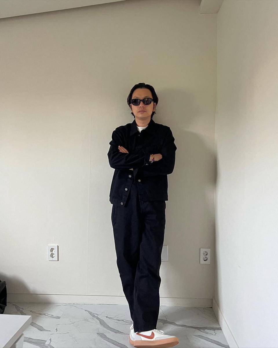 Lee Dong Hwi (instagram.com/dlehdgnl)