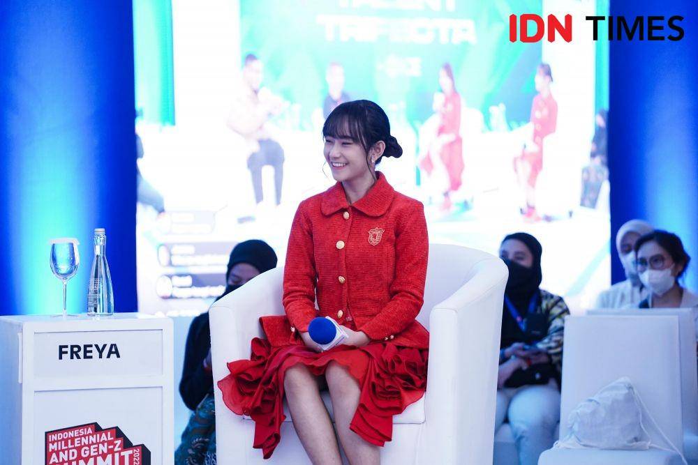 Freya JKT48 dan Shani JKT48 di panggung Talent Trifecta IMGS 2022 Kamis (29/09/2022) di Jakarta (Dok. IDN Media)